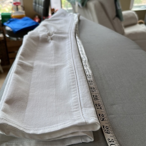 Old Navy The Flirt White Skinny Distressed Jeans - Picture 9 of 10